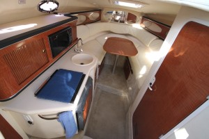 26' Sea Ray 2004 HighRes INTERIOR