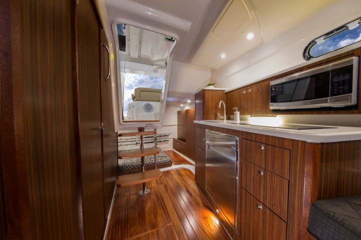 Pursuit 355 cabin