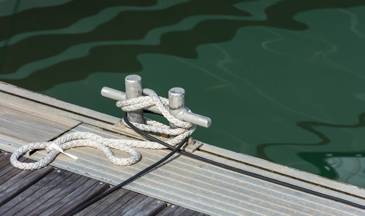 metal cleat on dock